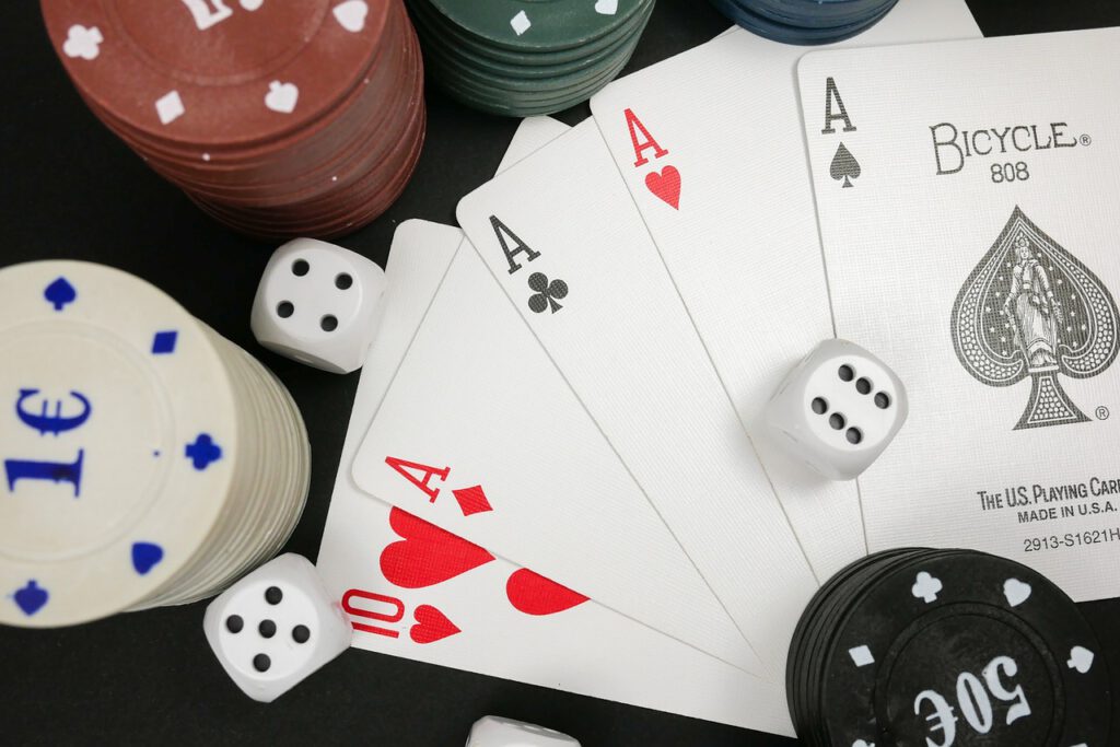 cards, poker, gambling-4425781.jpg